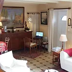 L' Esterlanges Famille 2 4 Personnes Proche Puydufou 4*