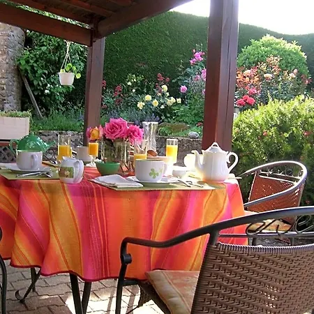 L' Esterlanges Famille 2 4 Personnes Proche Puydufou Bed & Breakfast 4*