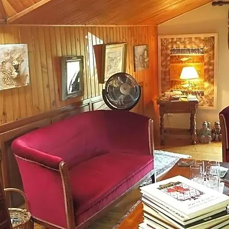 L' Esterlanges Famille 2 4 Personnes Proche Puydufou Bed & Breakfast Saint-Vincent-Sterlanges