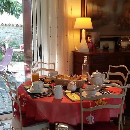 Bed & Breakfast L' Esterlanges Famille 2 4 Personnes Proche Puydufou 4*