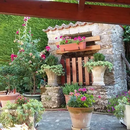 L' Esterlanges Famille 2 4 Personnes Proche Puydufou 4*