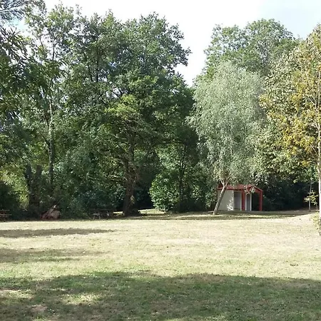L' Esterlanges Famille 2 4 Personnes Proche Puydufou Saint-Vincent-Sterlanges