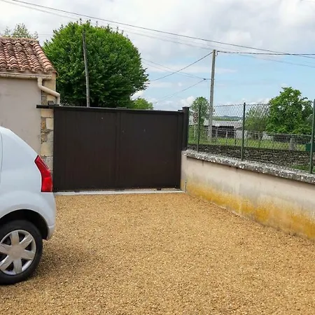 L' Esterlanges Famille 2 4 Personnes Proche Puydufou